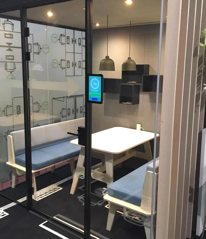 Office pod with display